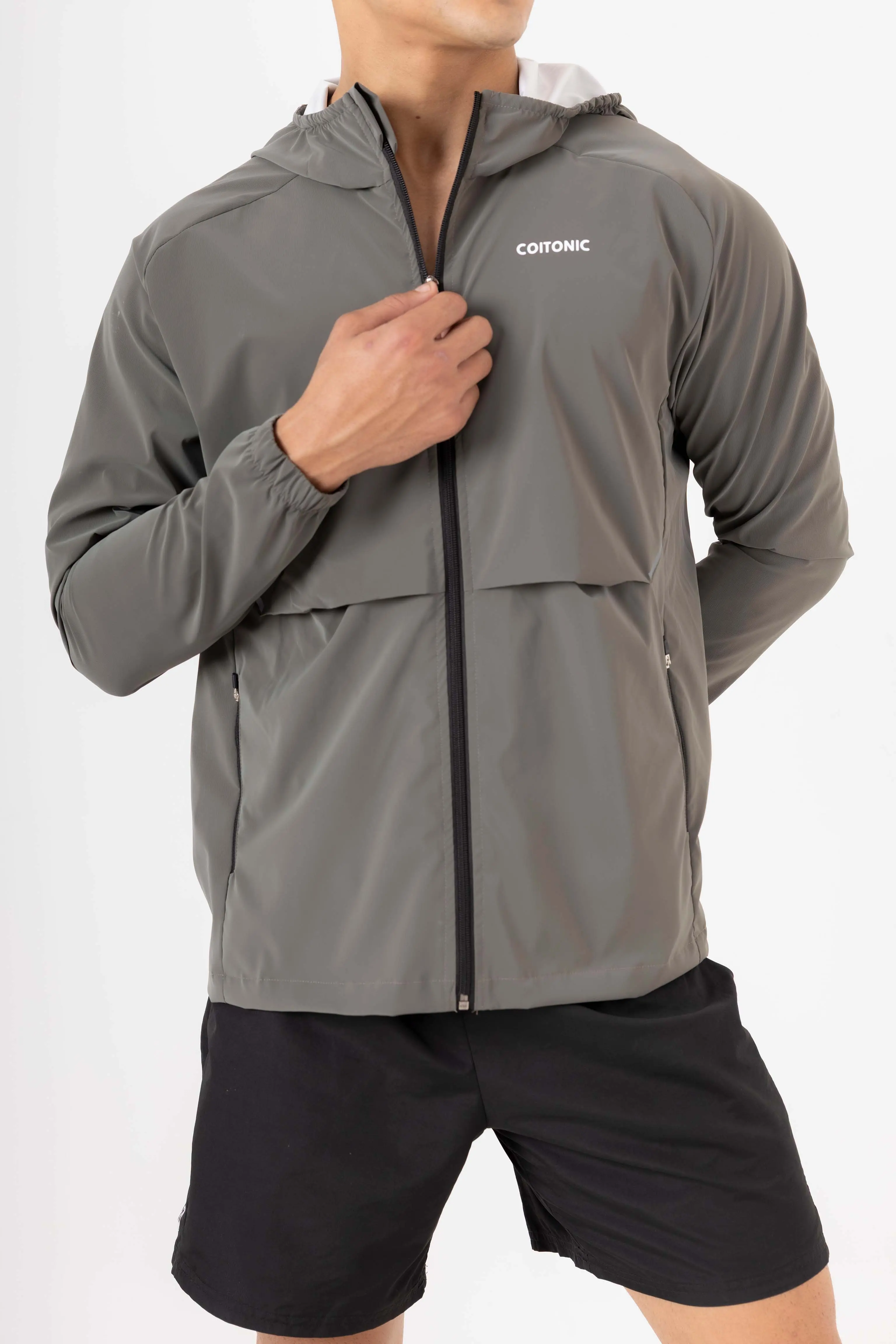 Aero Core Wind Cheater Jacket - Image 15