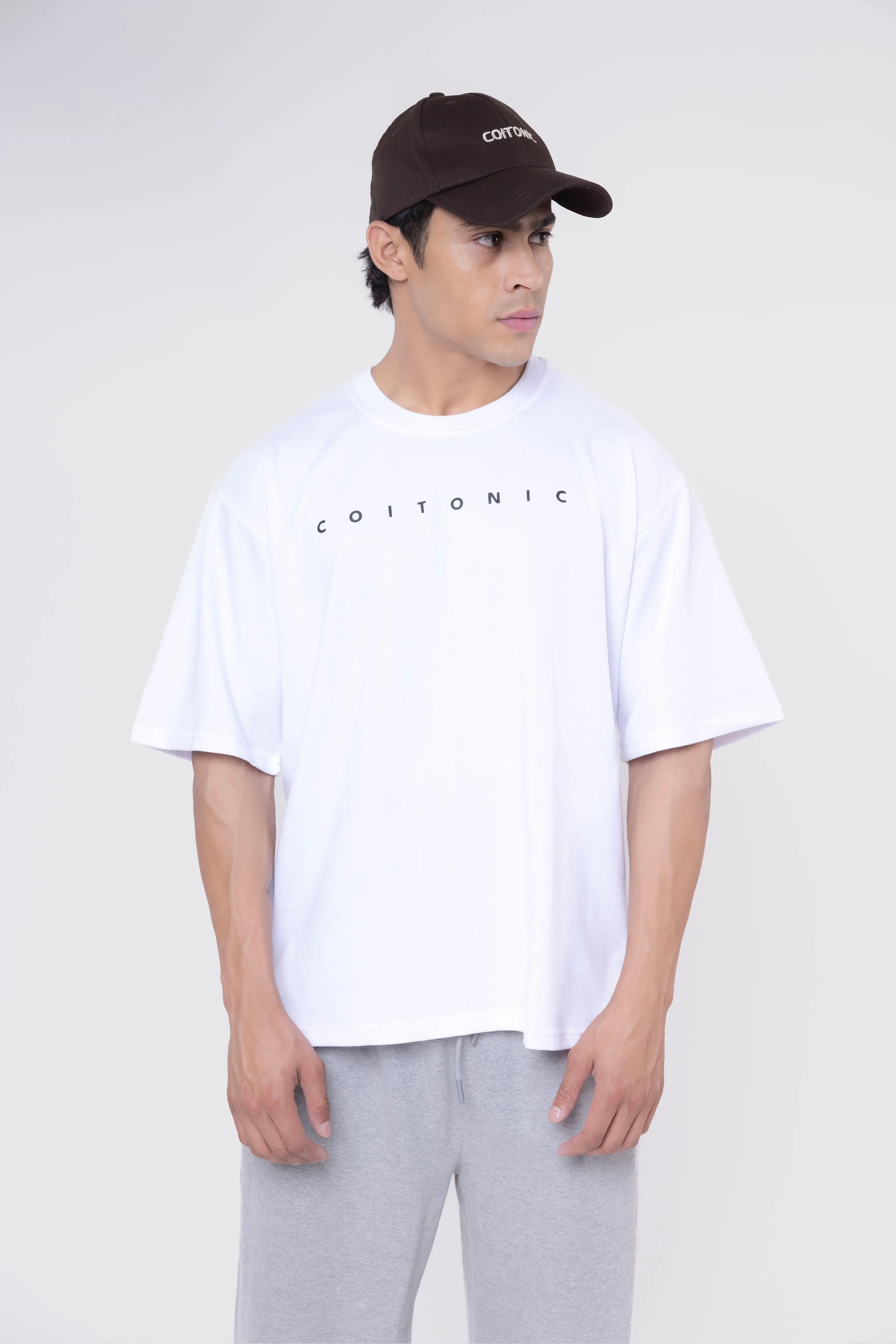 Bold Arc Oversized T-shirt - Image 18