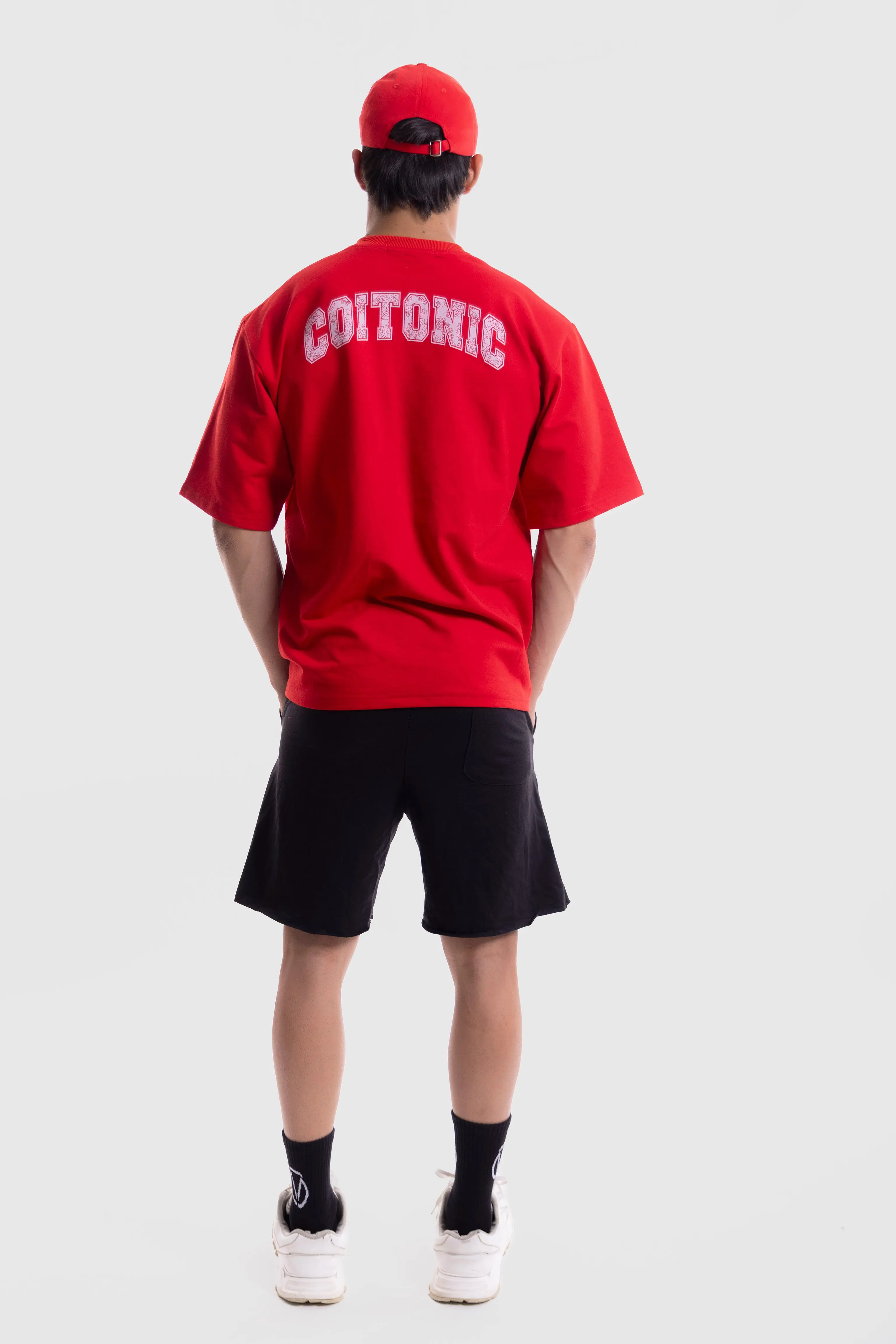 Bold Arc Oversized T-shirt - Image 5