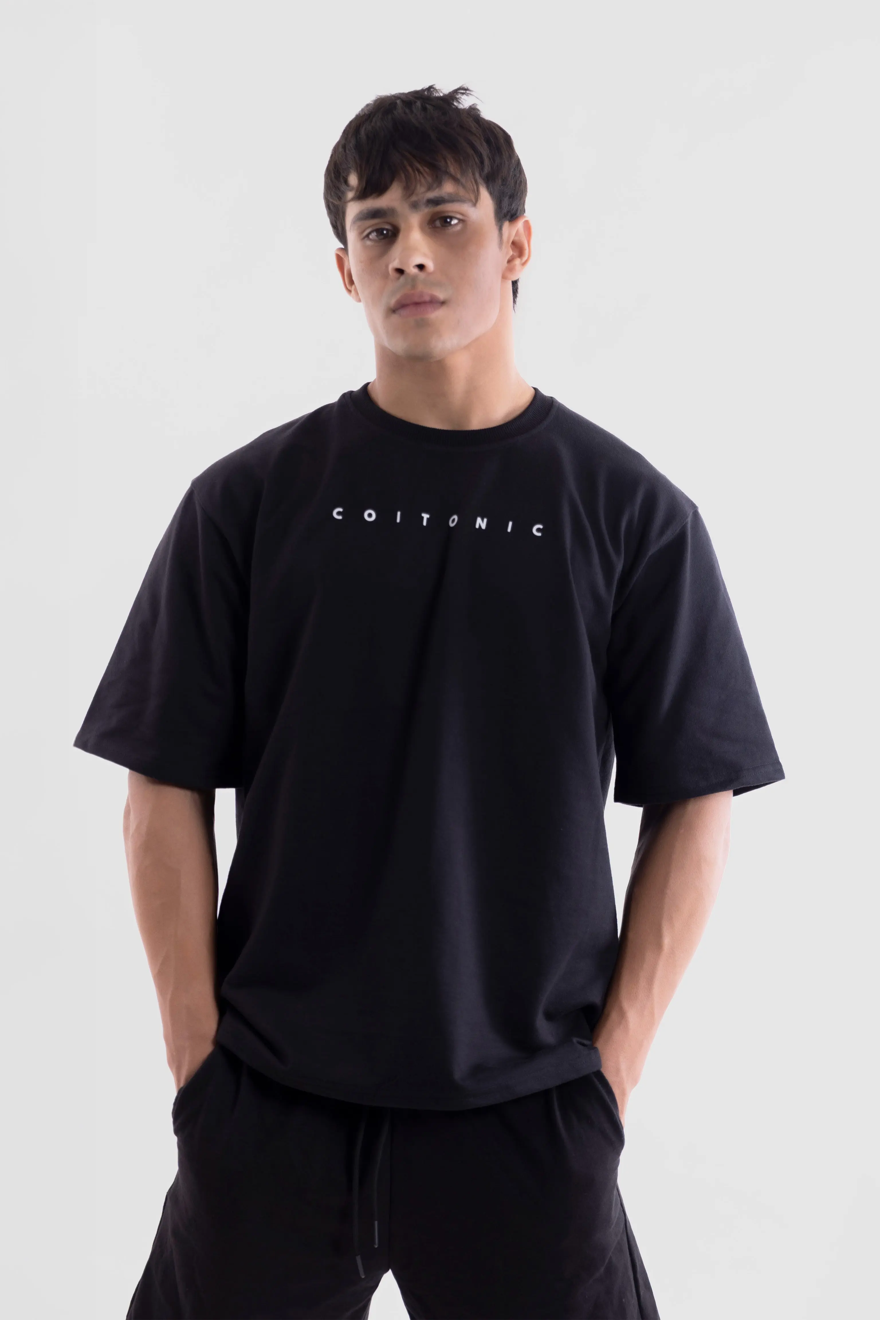 Bold Arc Oversized T-shirt - Image 7