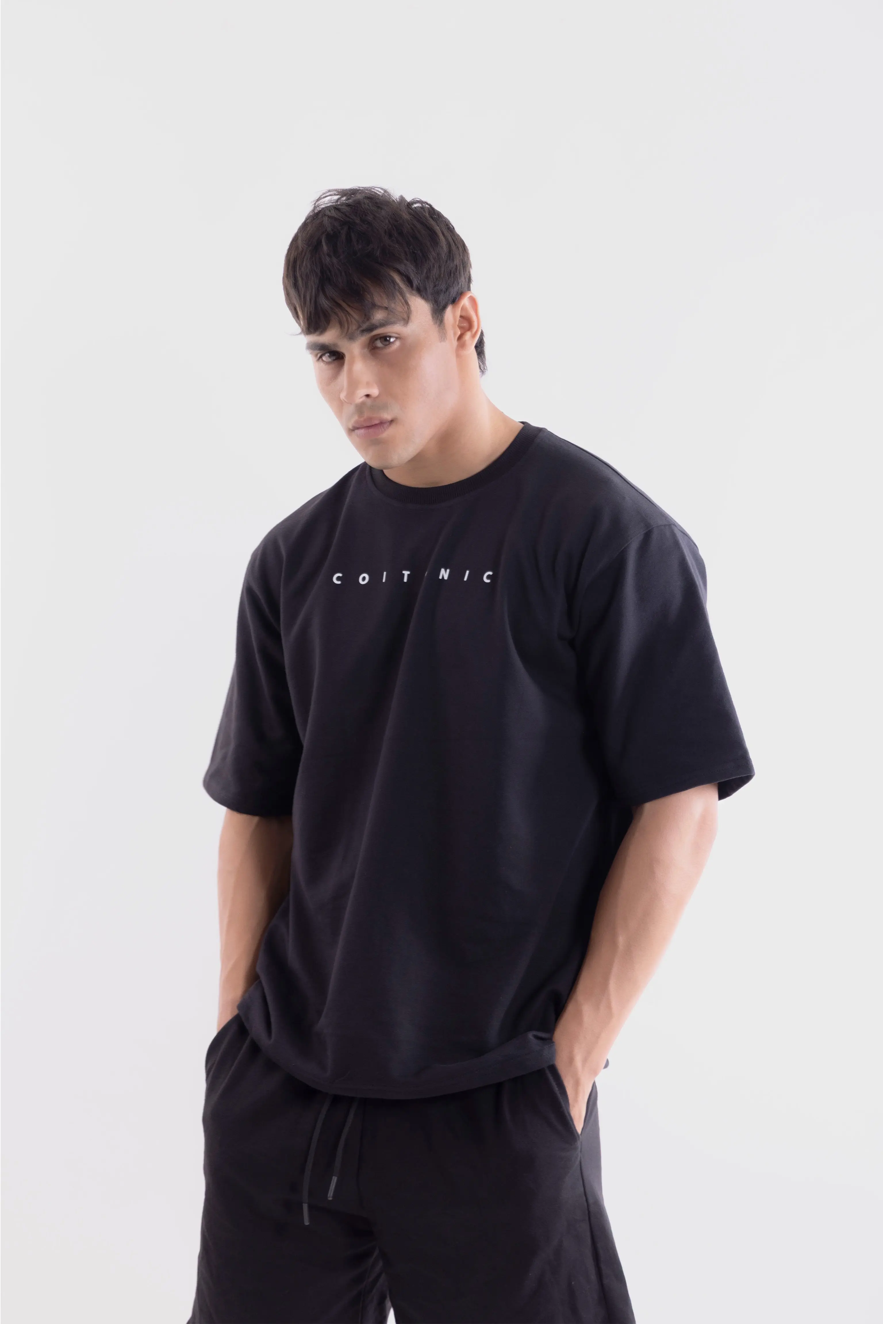 Bold Arc Oversized T-shirt - Image 8