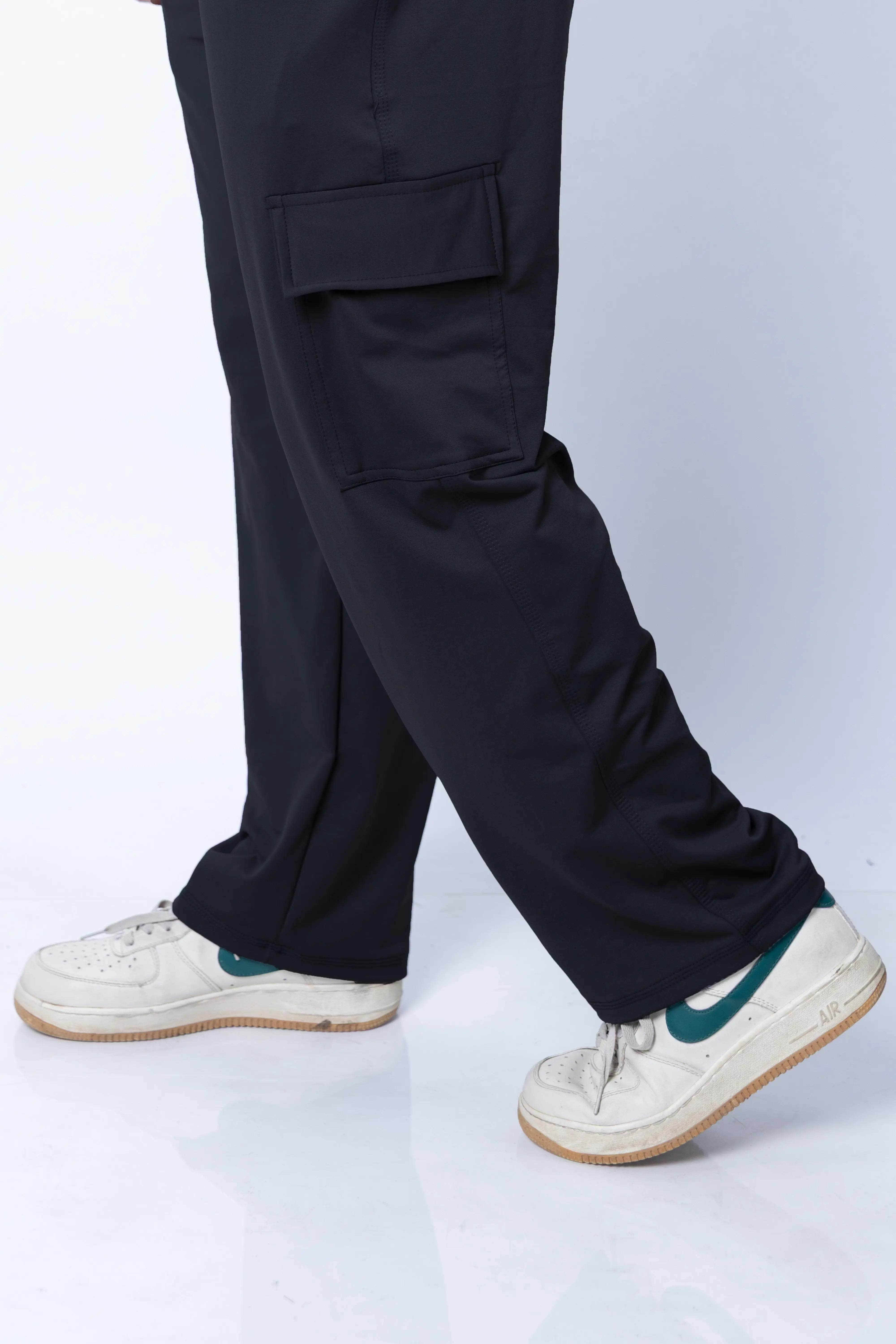 Coitonic Straight Fit Joggers - Image 11