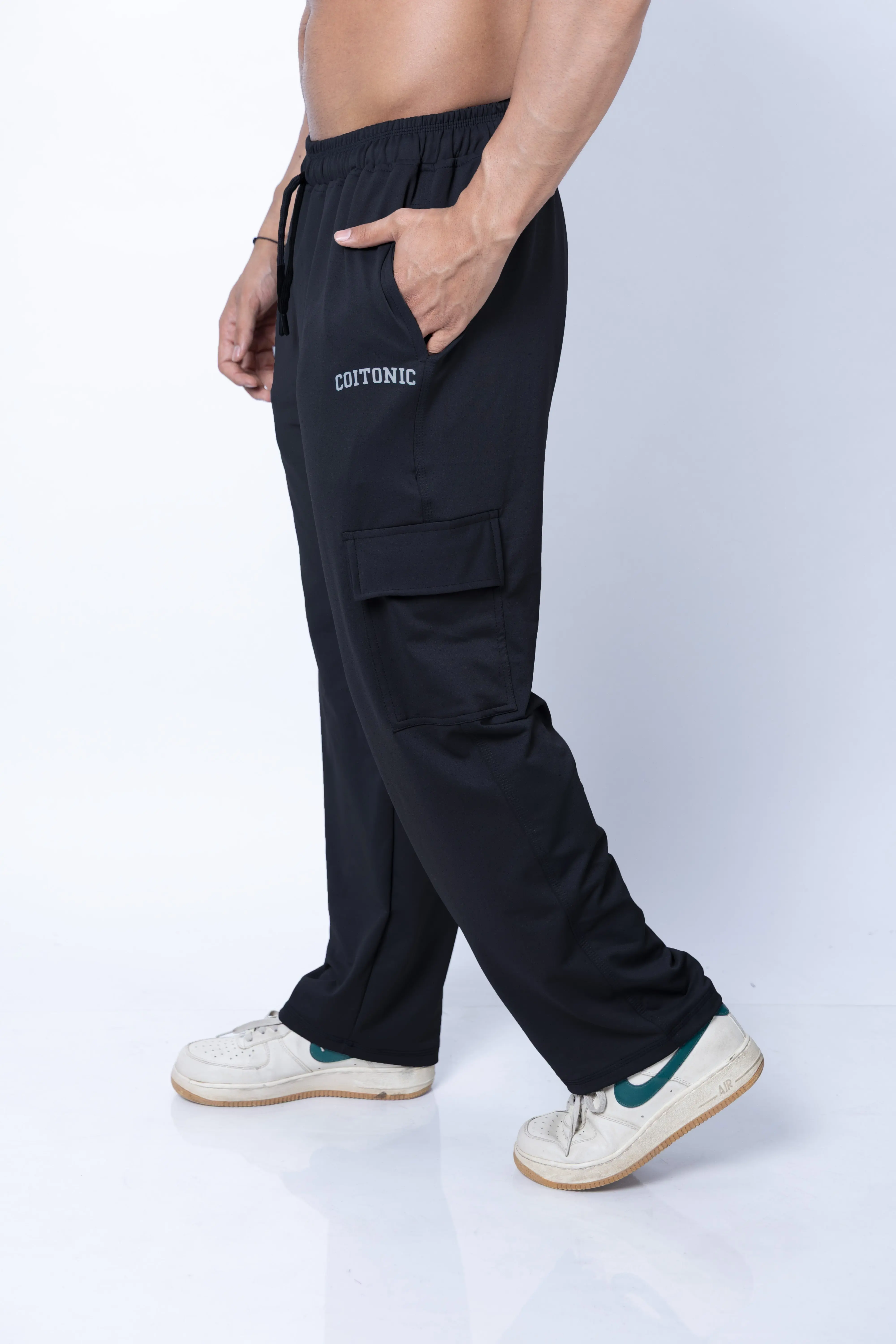 Coitonic Straight Fit Joggers - Image 8