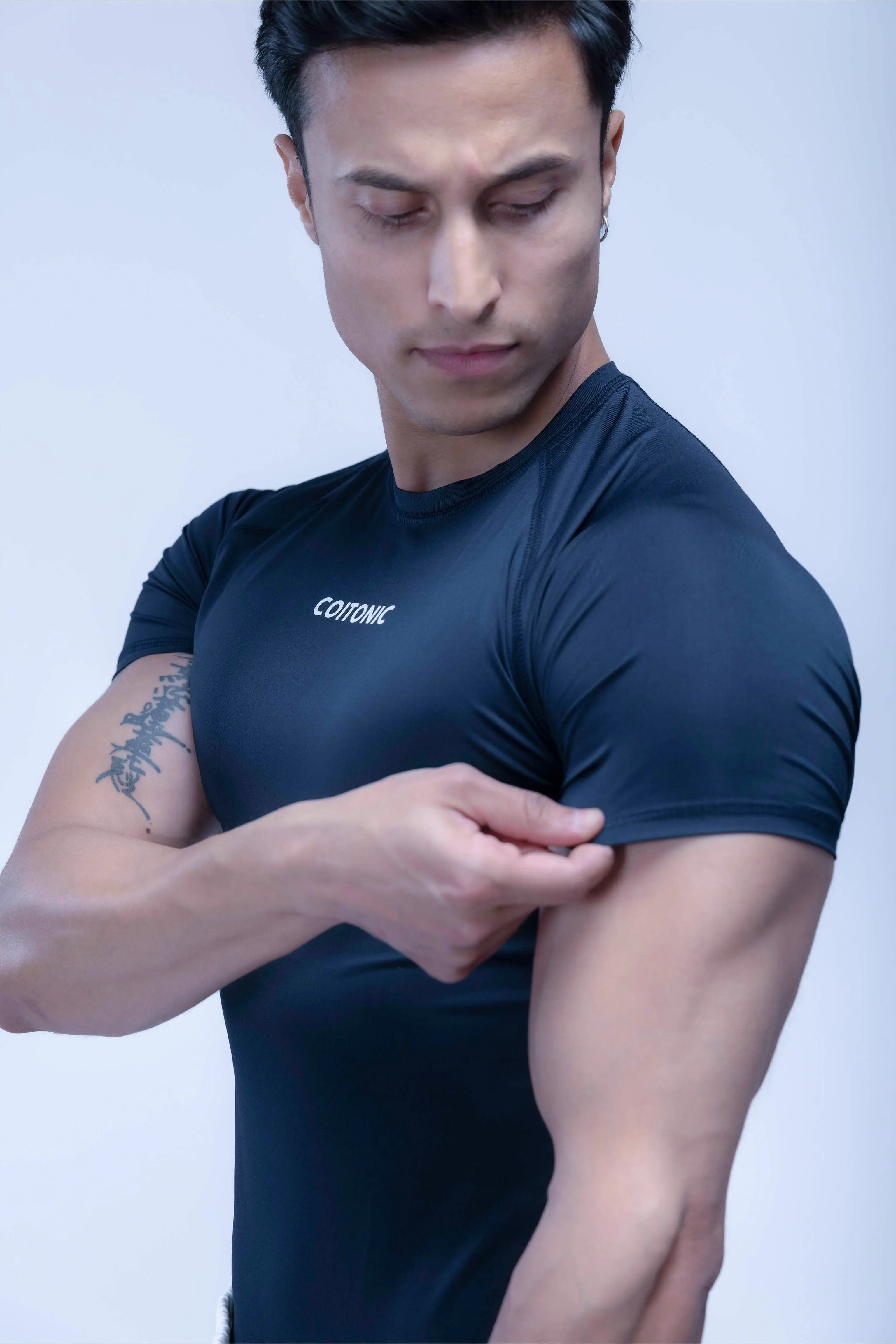 Compression Half Sleeves T-shirt - Image 73