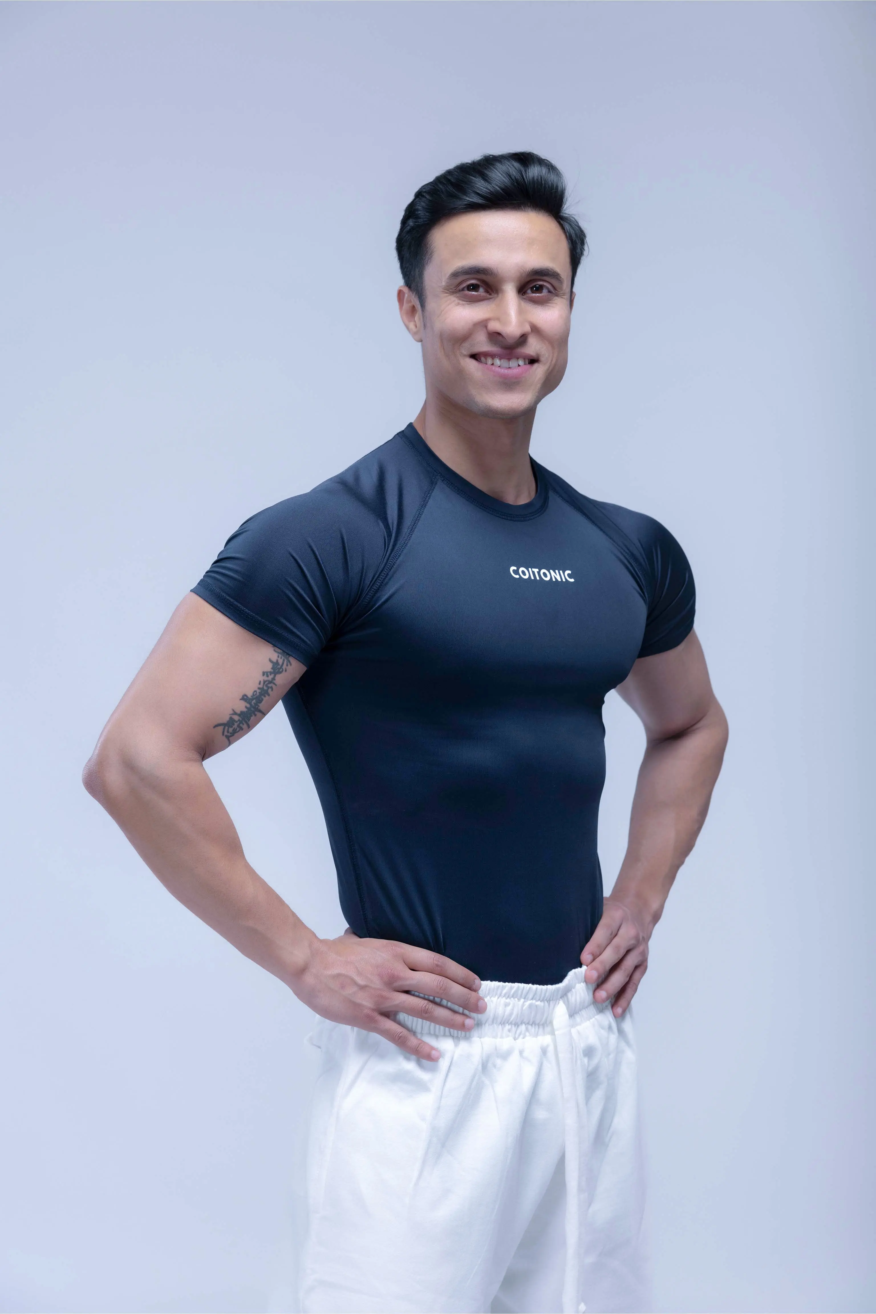 Compression Half Sleeves T-shirt - Image 76