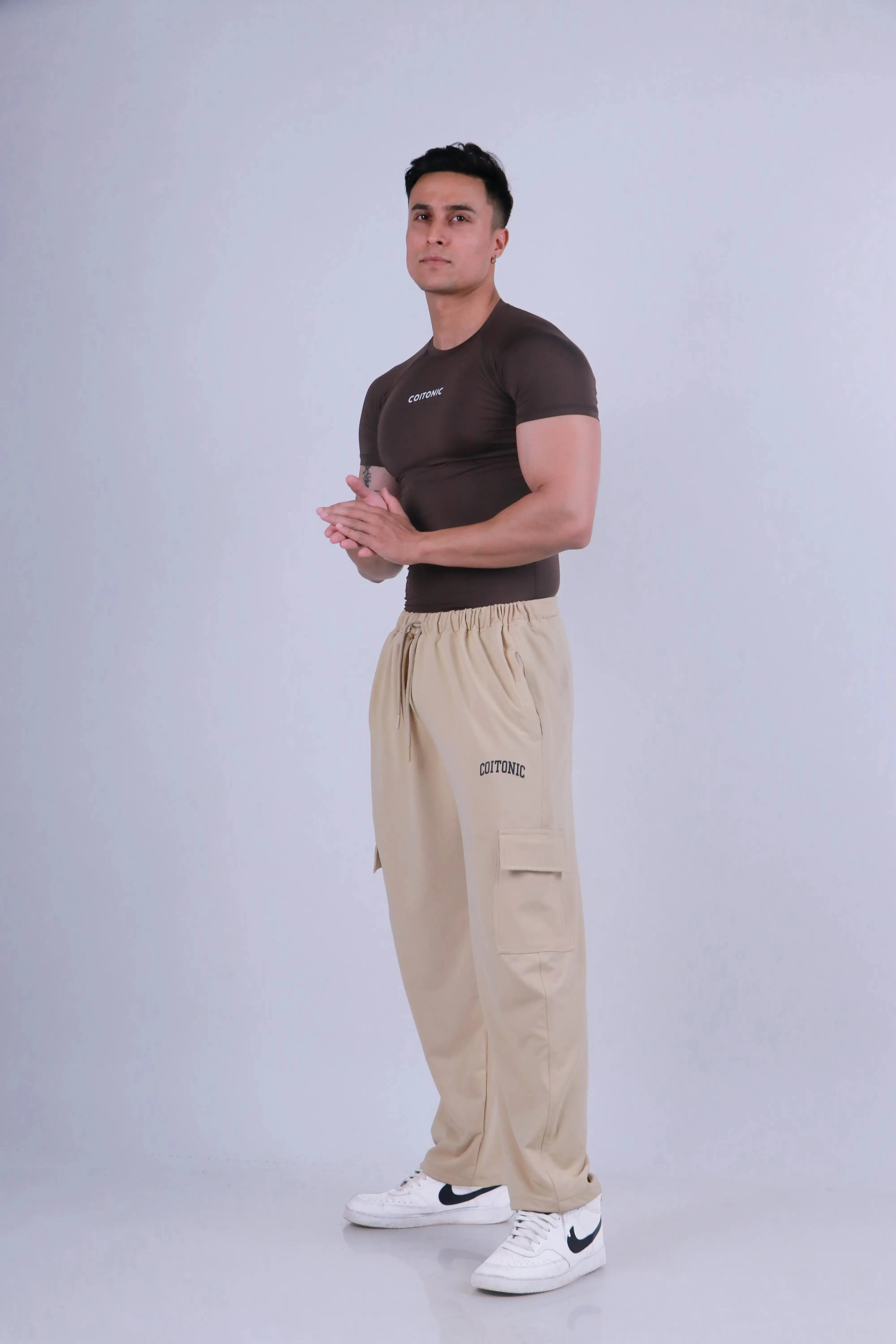 Compression Half Sleeves T-shirt - Image 9