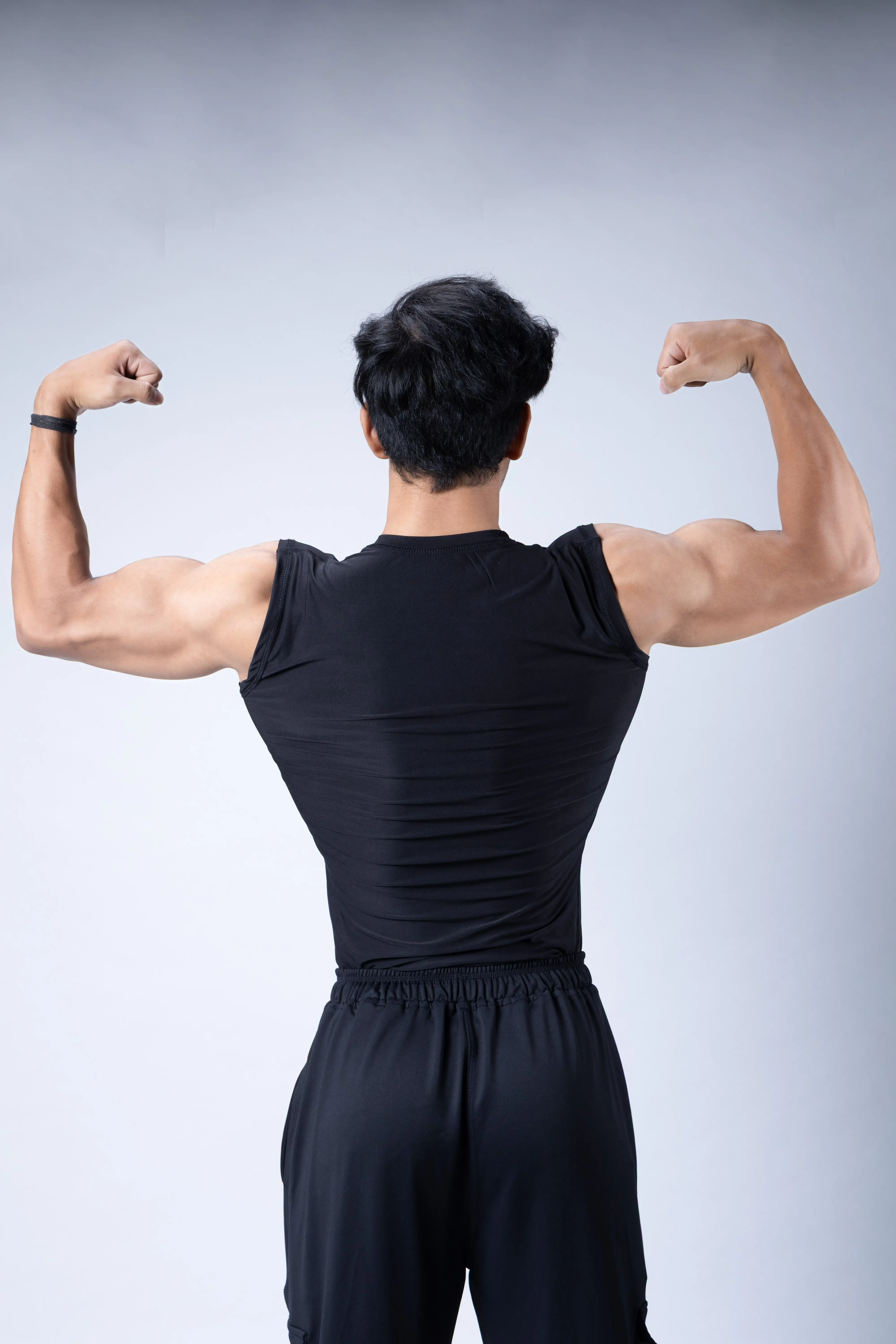 Compression Sleeveless Tank - Image 12