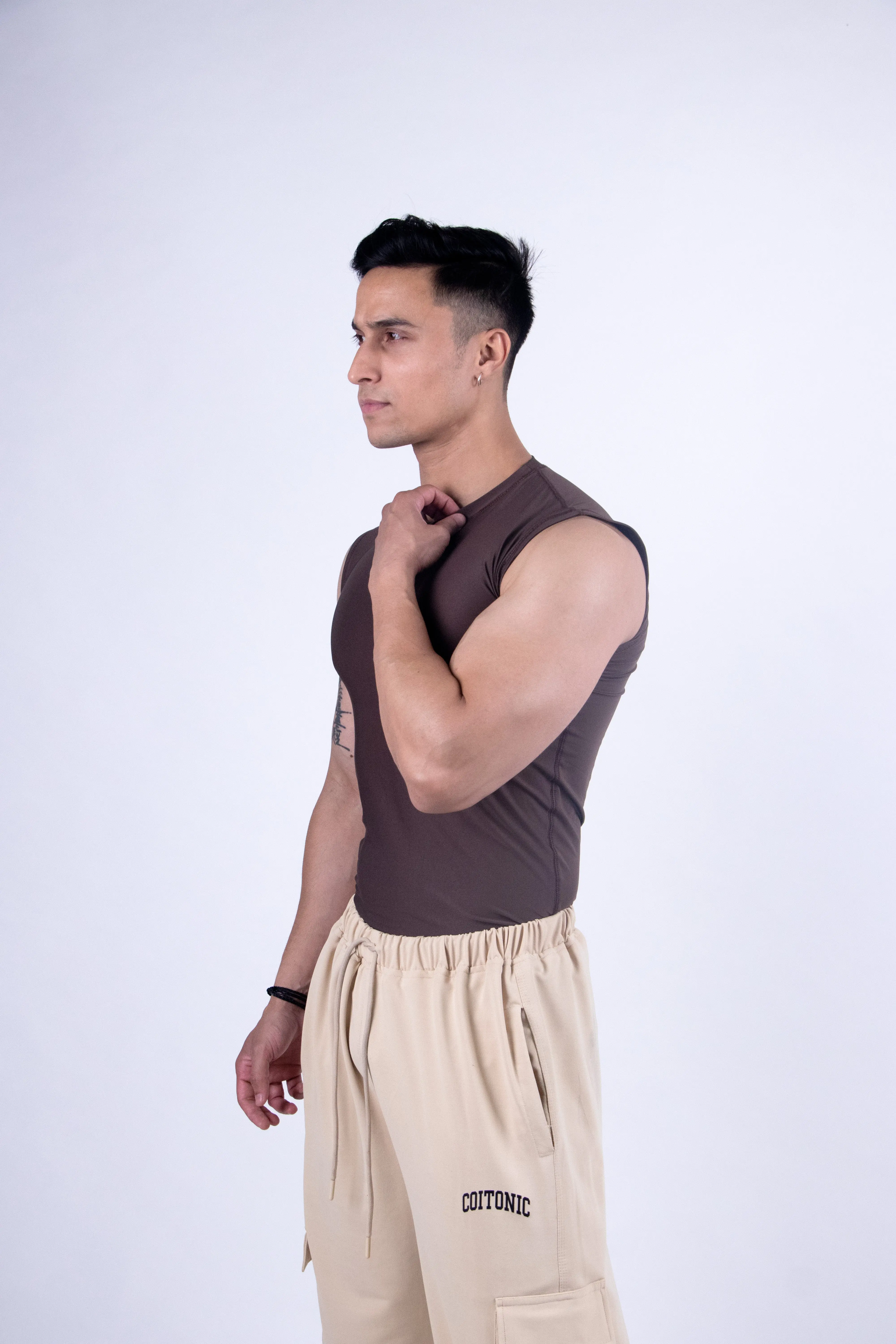 Compression Sleeveless Tank - Image 17