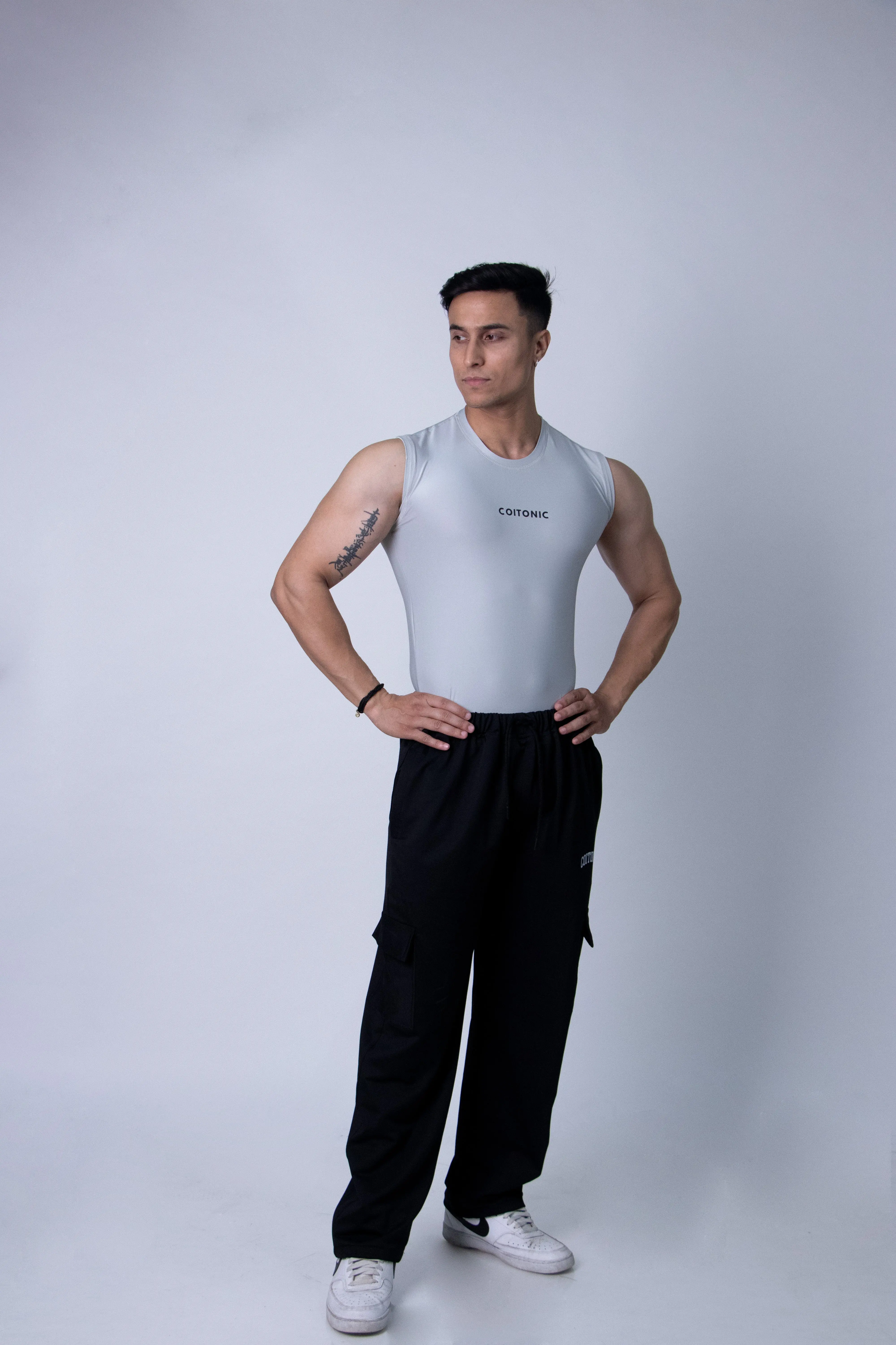 Compression Sleeveless Tank - Image 23