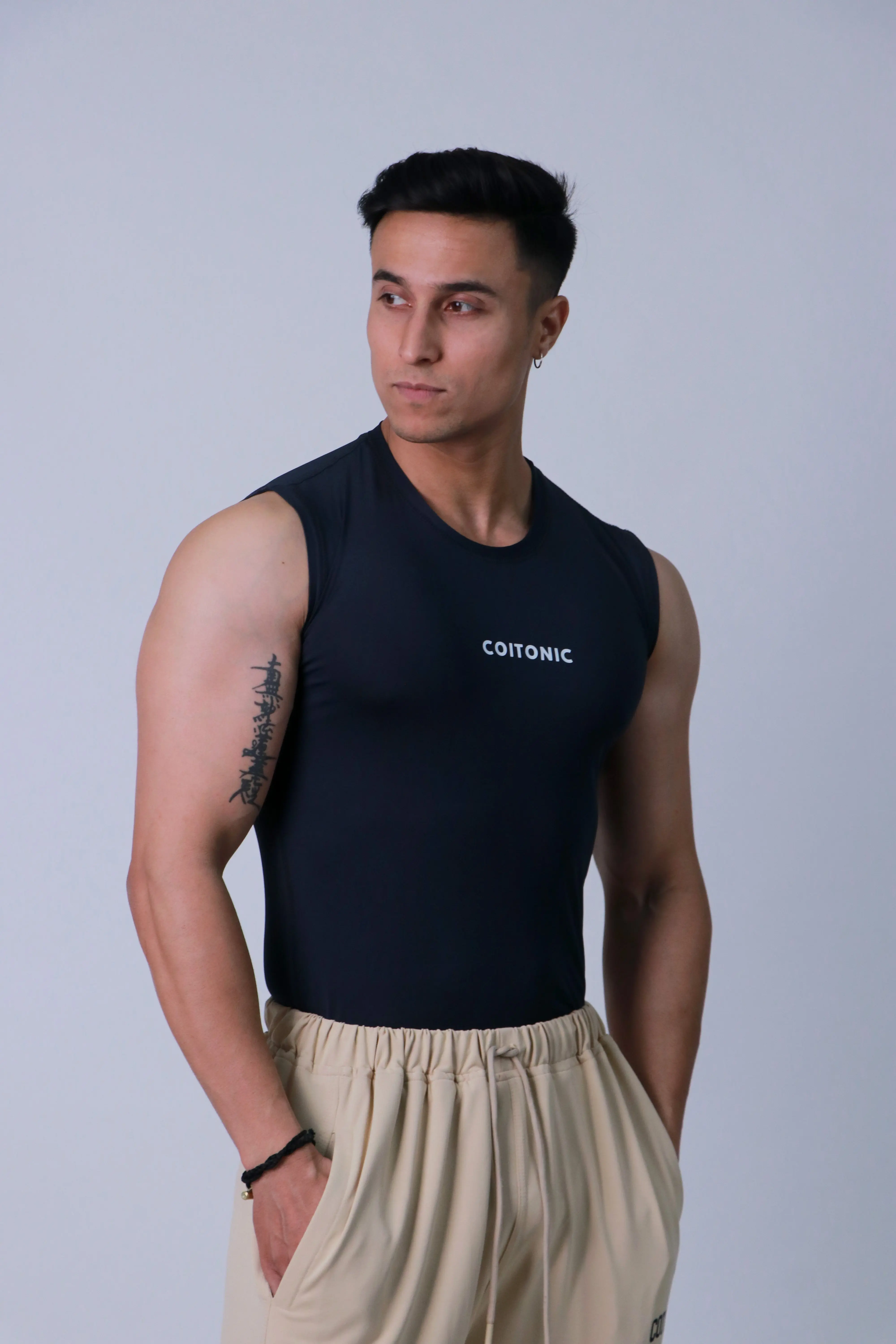 Compression Sleeveless Tank - Image 36
