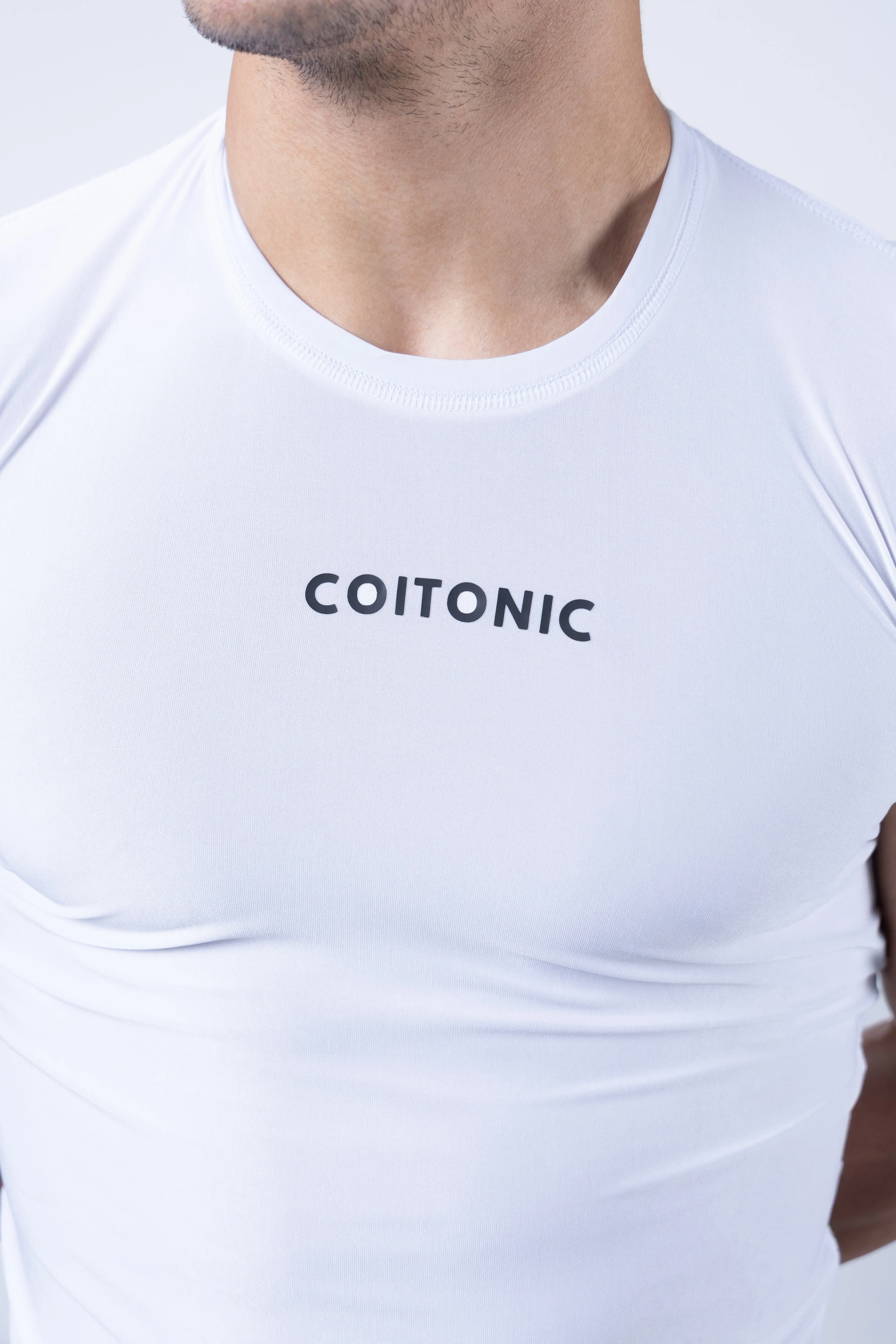Compression Sleeveless Tank - Image 4
