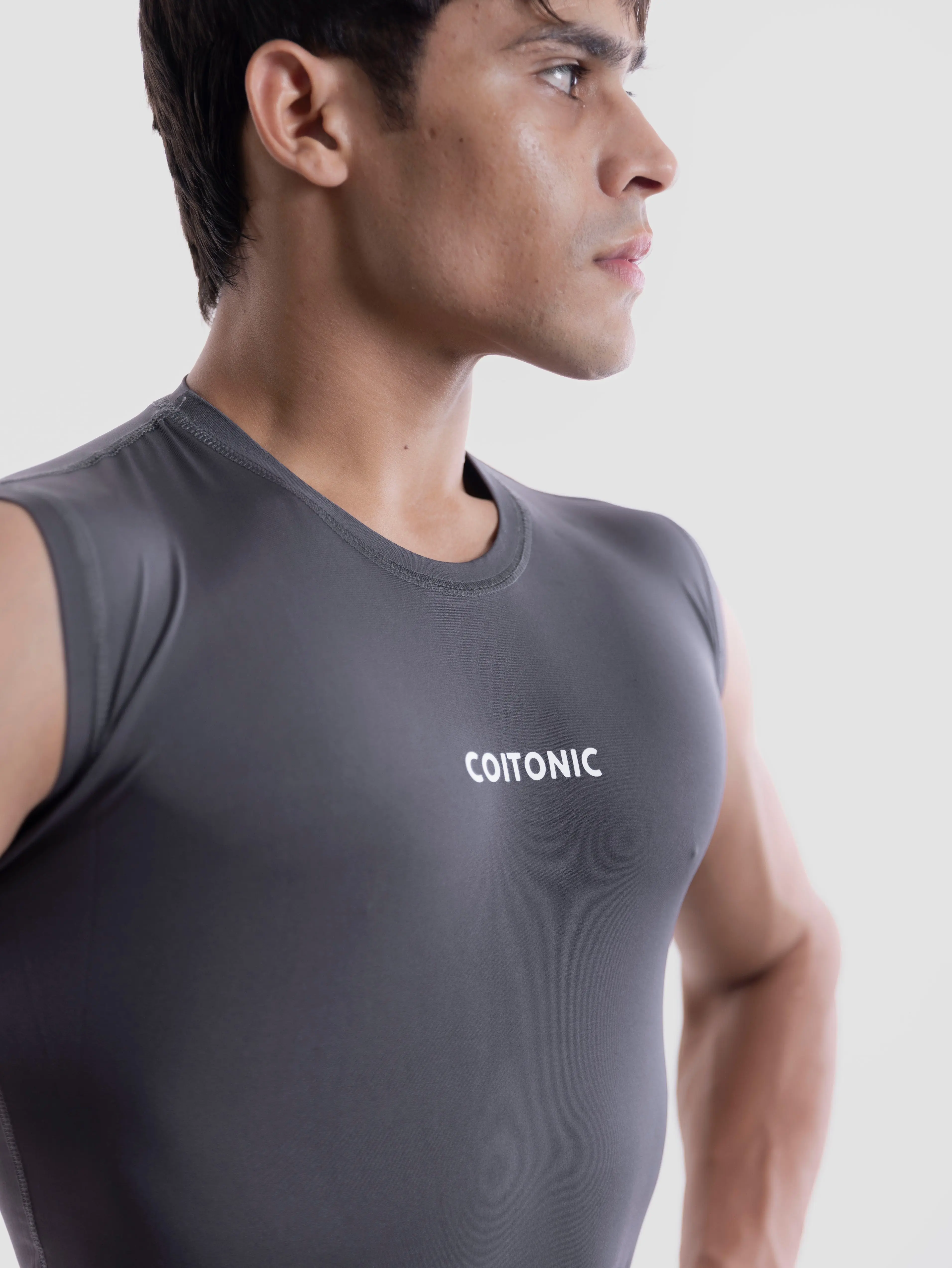 Compression Sleeveless Tank - Image 42