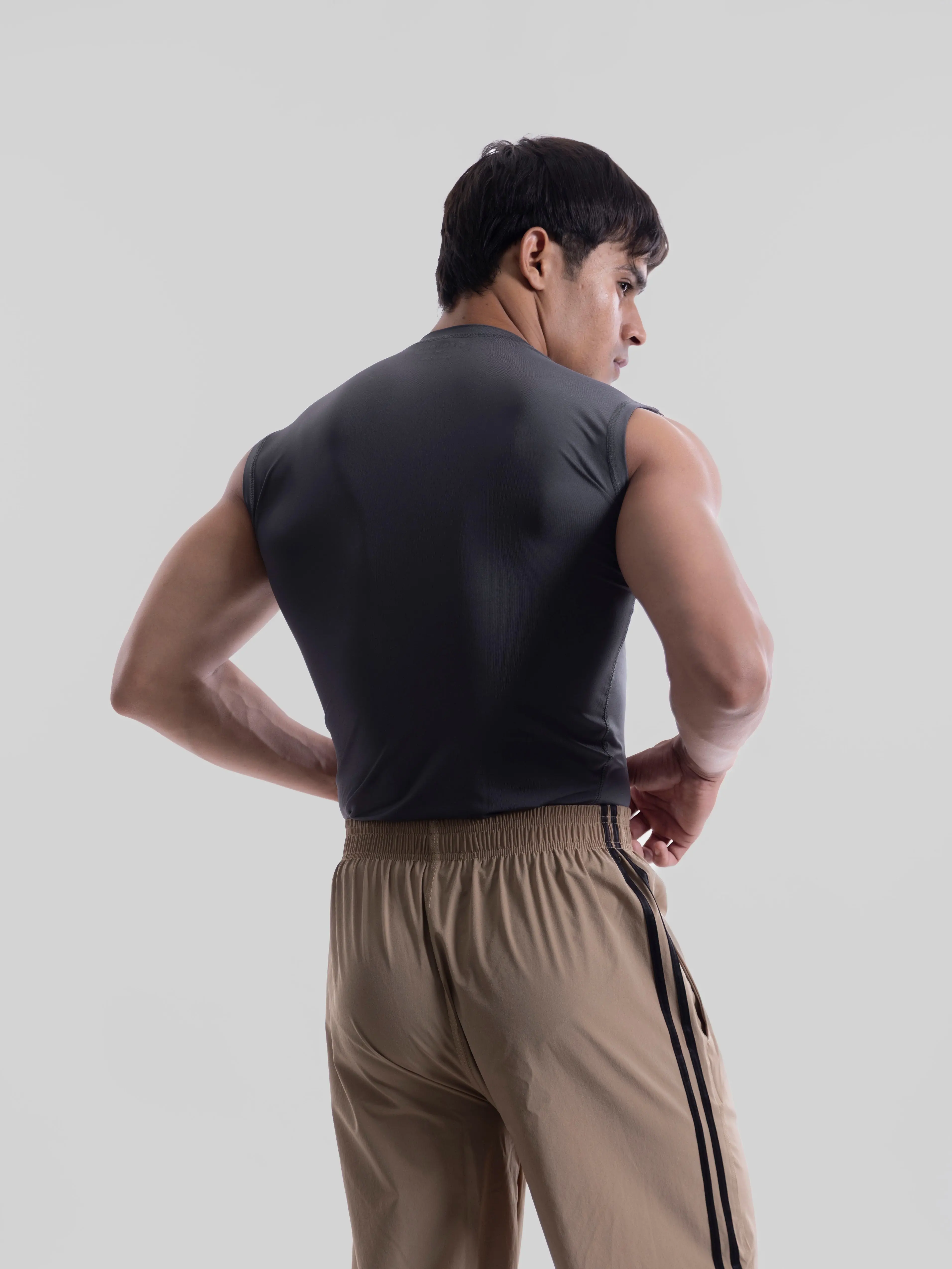 Compression Sleeveless Tank - Image 47
