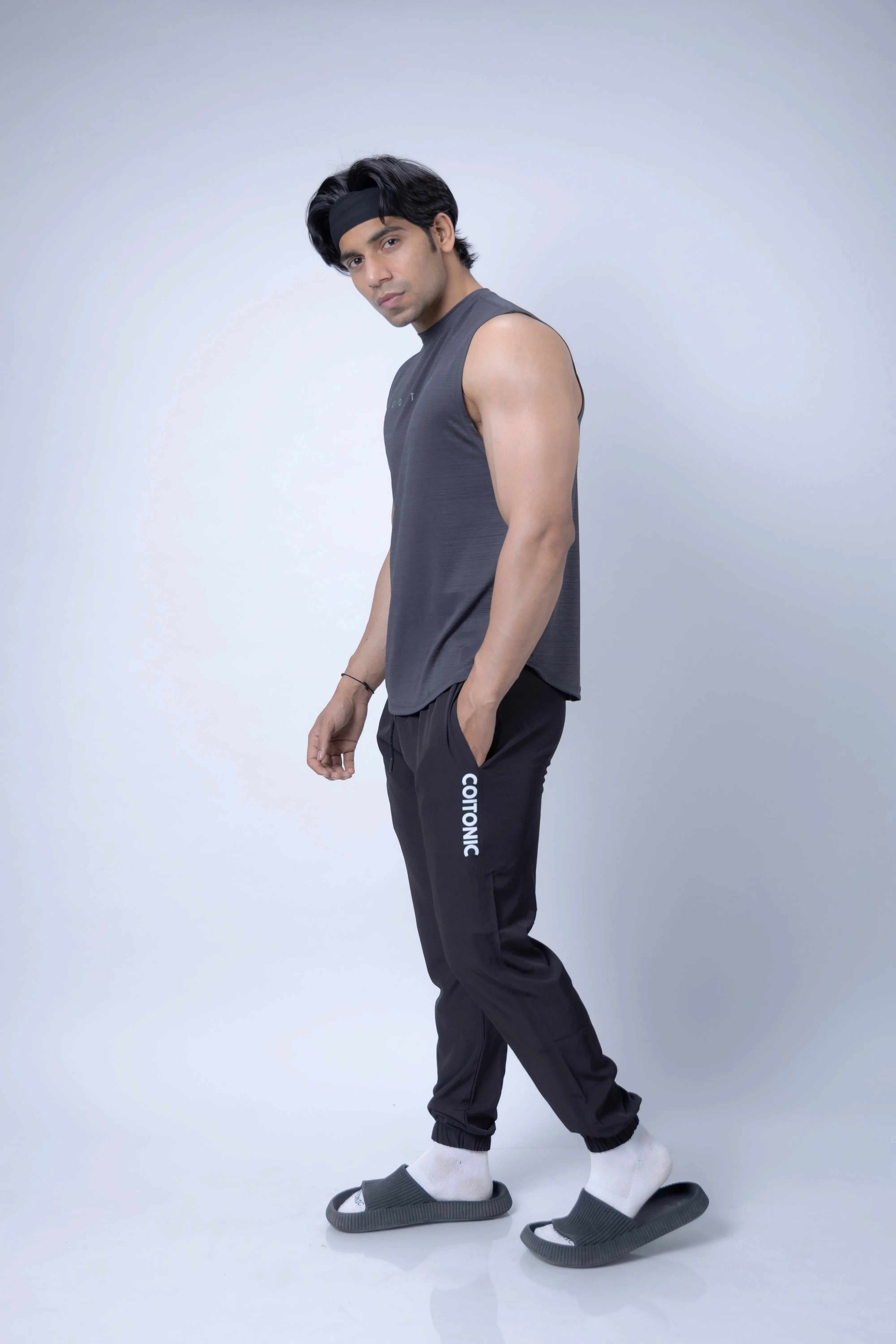 Dry-Fit Delt Tank Top - Image 43