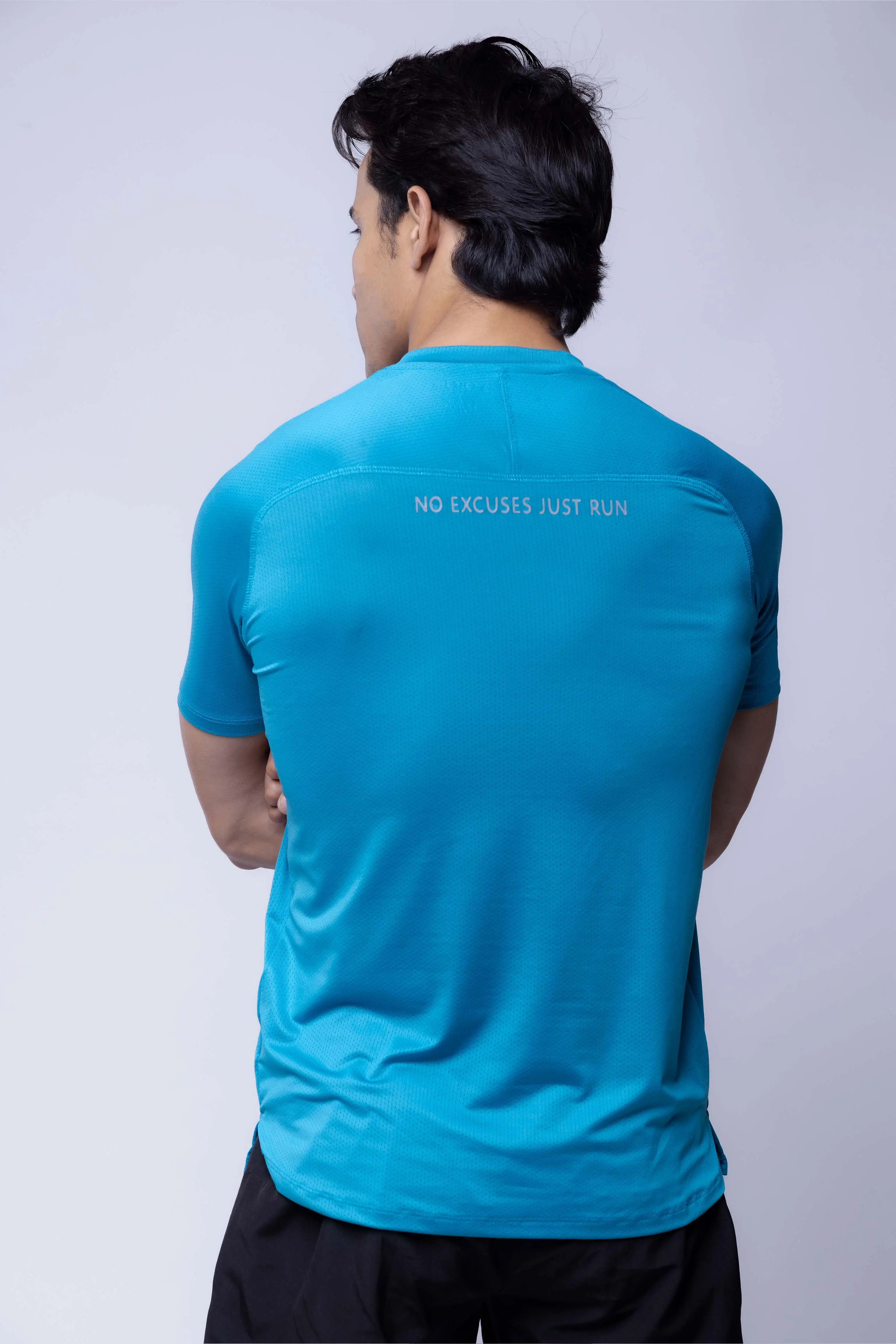 Elite Lightweight Running T-shirt - Image 11