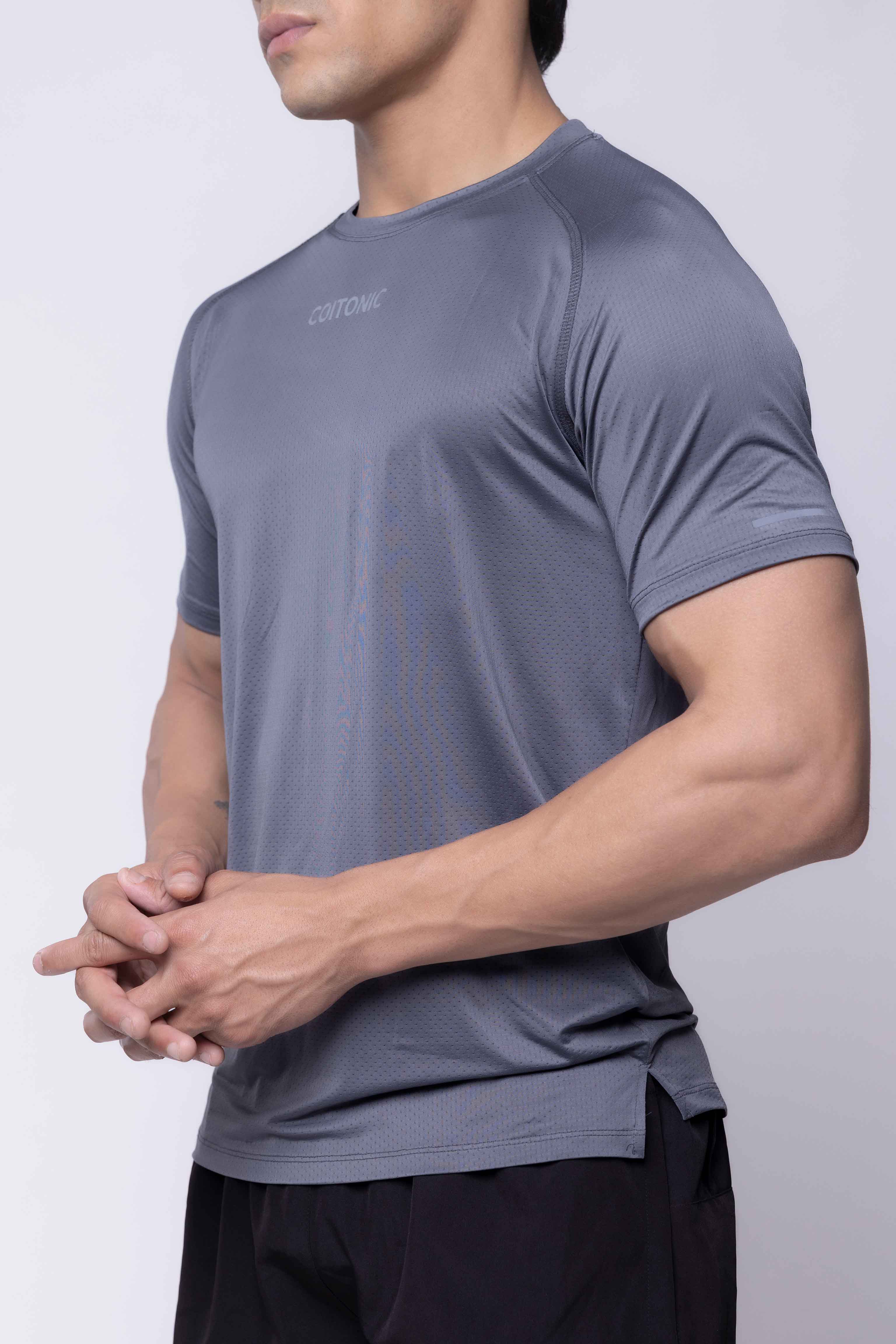 Elite Lightweight Running T-shirt - Image 5