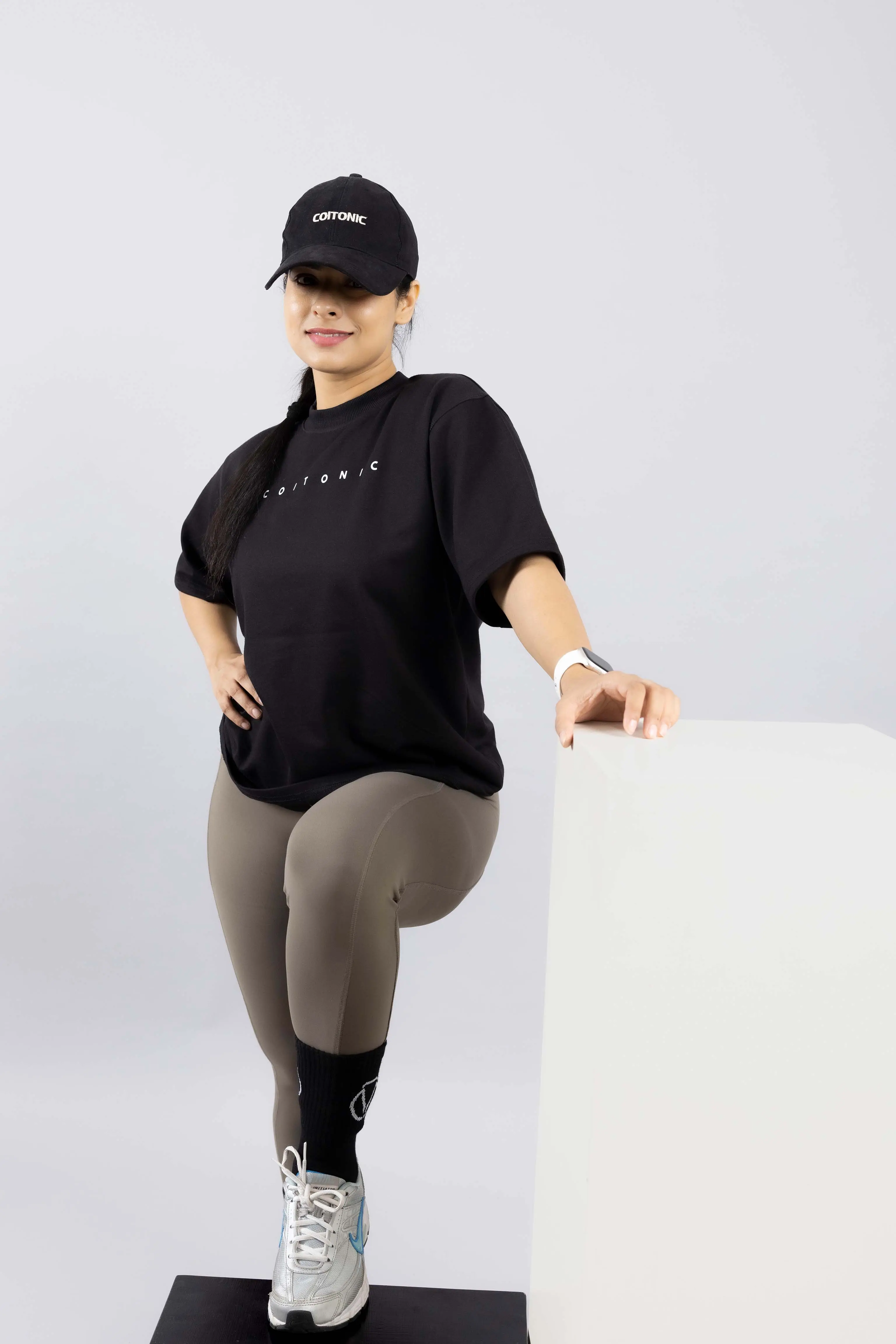 LIFTING CLUB OVERSIZED T-SHIRT [ women's ] - Image 13