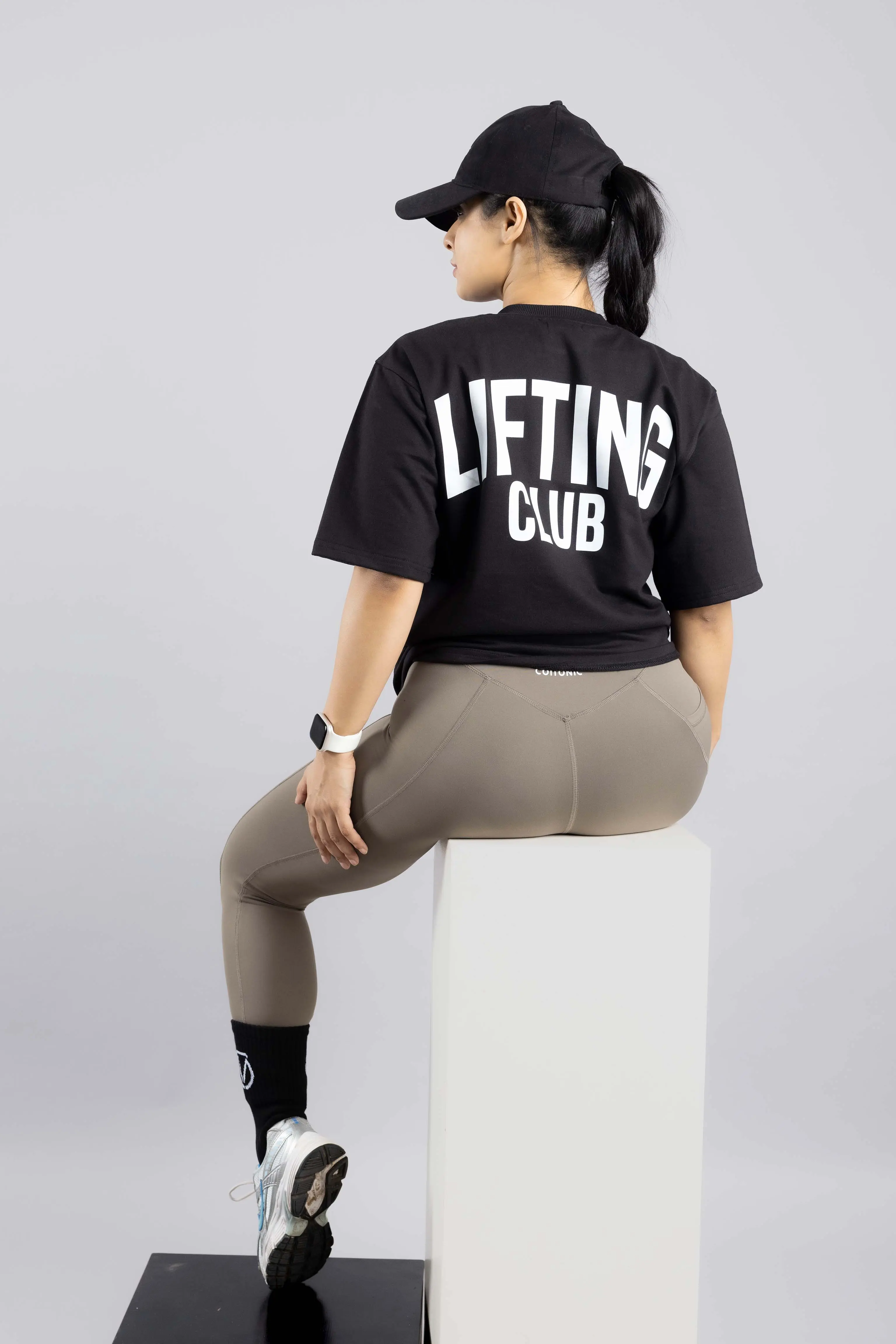 LIFTING CLUB OVERSIZED T-SHIRT [ women's ] - Image 9