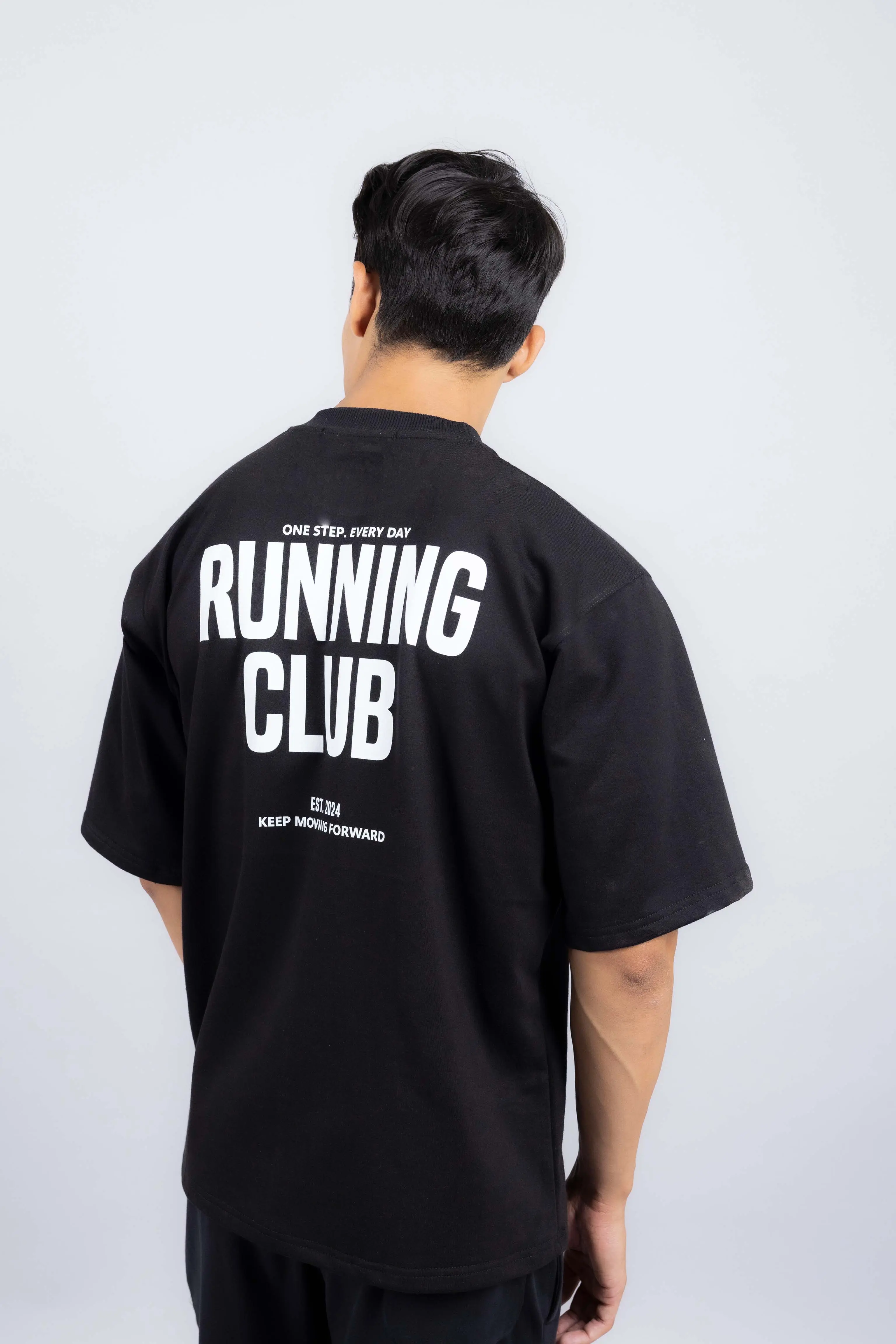 RUNNING CLUB OVERSIZED T-SHIRT - Image 15