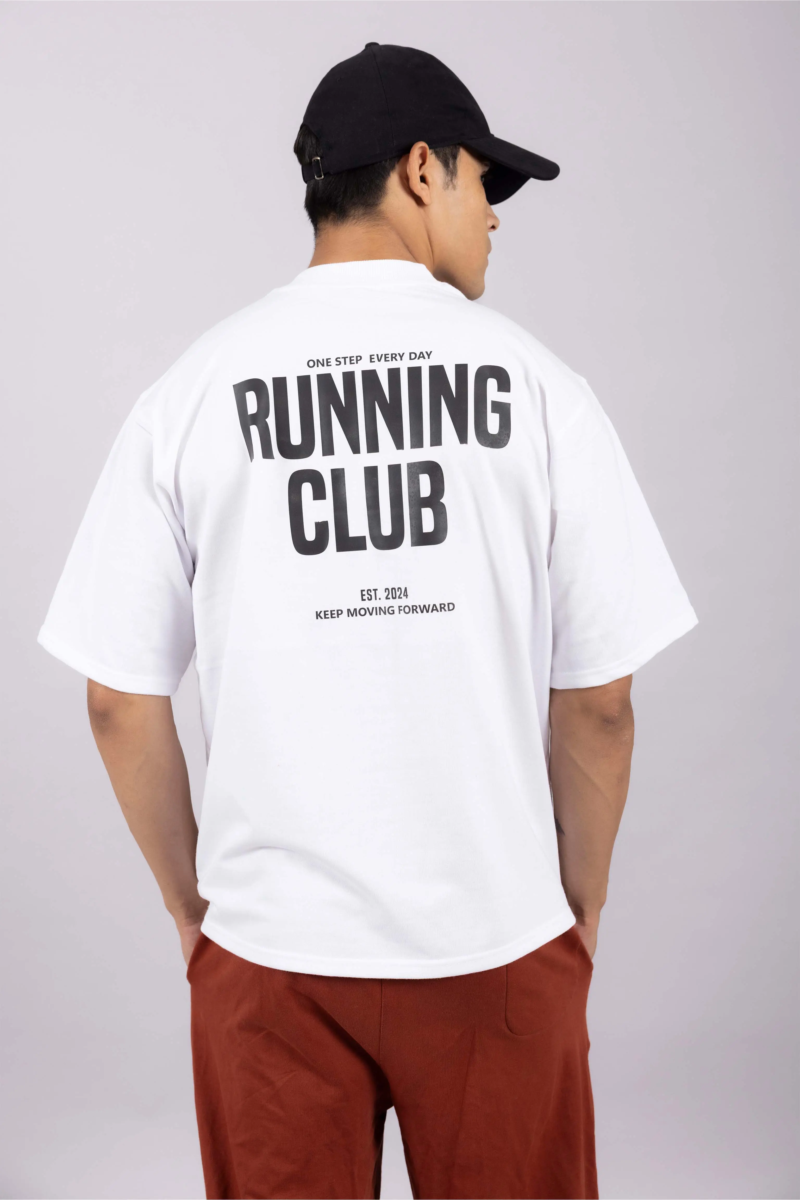 RUNNING CLUB OVERSIZED T-SHIRT - Image 6